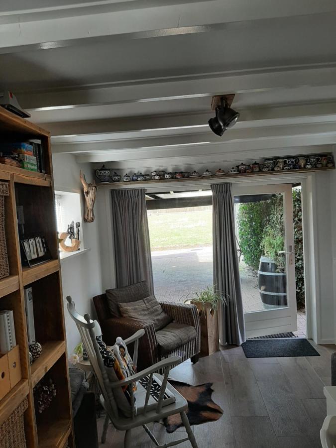 Mahil-Laya Bed & Breakfast เมพเปล ภายนอก รูปภาพ